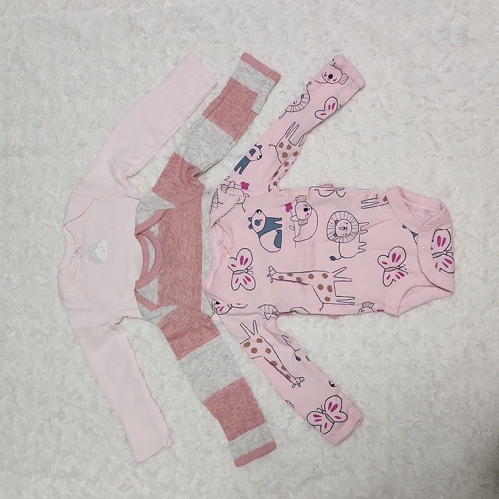3 Newborn baby onsie
